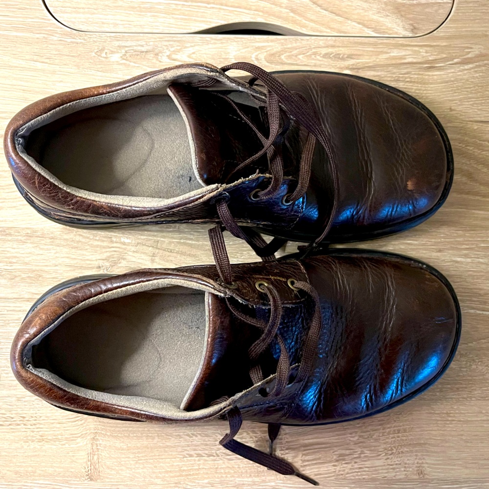 Dr. Martens Men’s Size EU-42 Low Top Shoes Brown in Color.